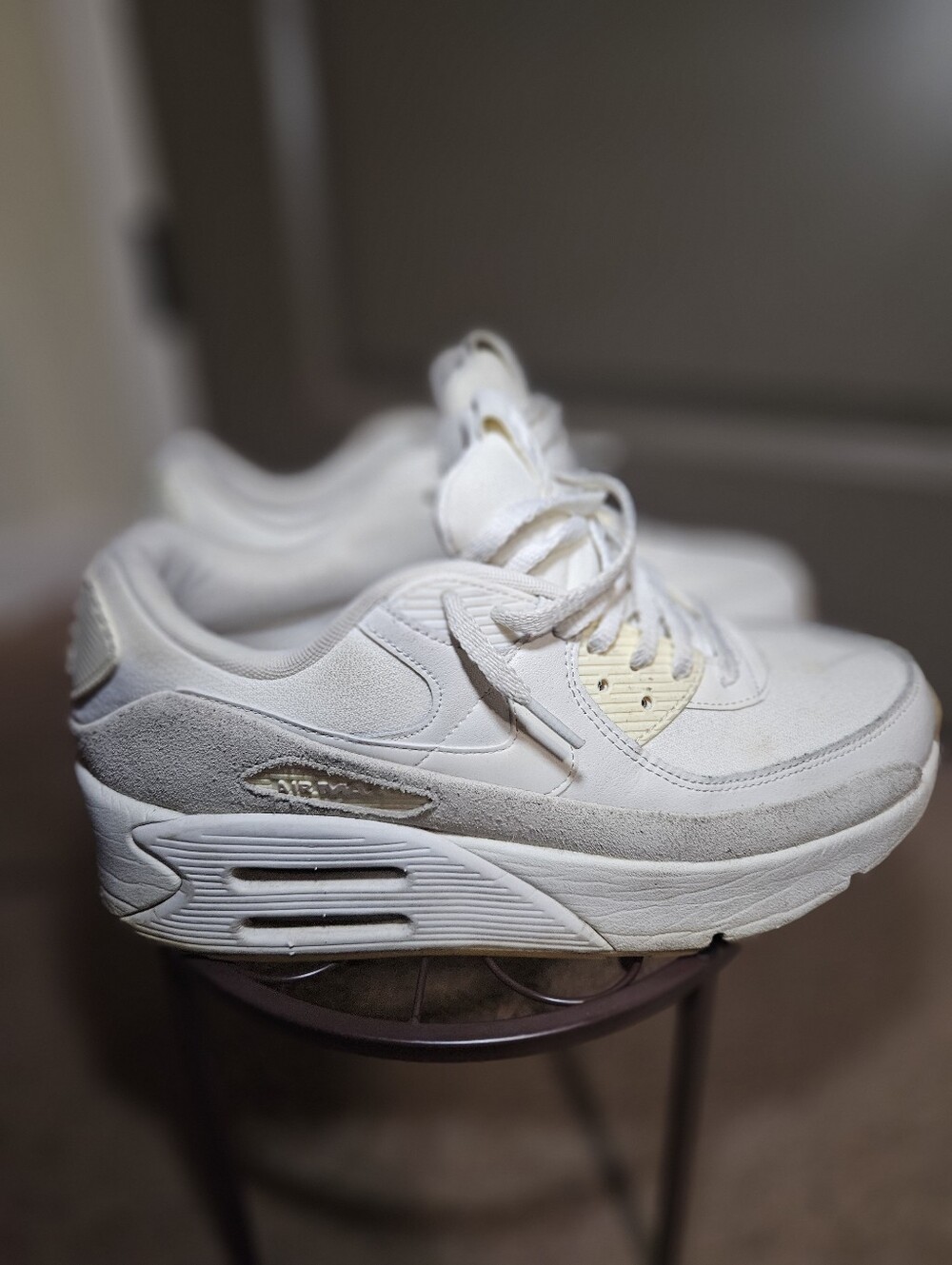 Nike Air Max 90 LV8 Platform Sneakers Sail Light Orewood Womens 10.5
